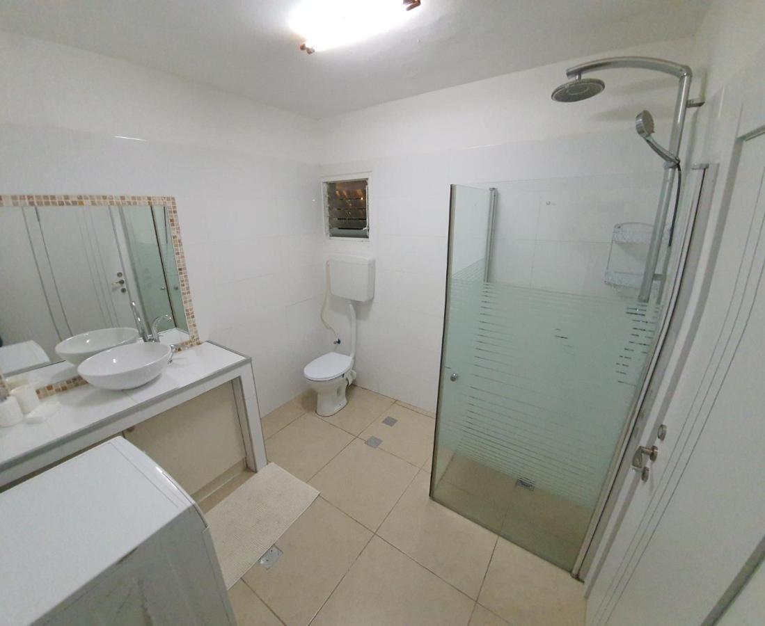 Barak Royal Suites 20 Garden Jacuzzi - ג'קוזי בחצר 埃拉特 外观 照片