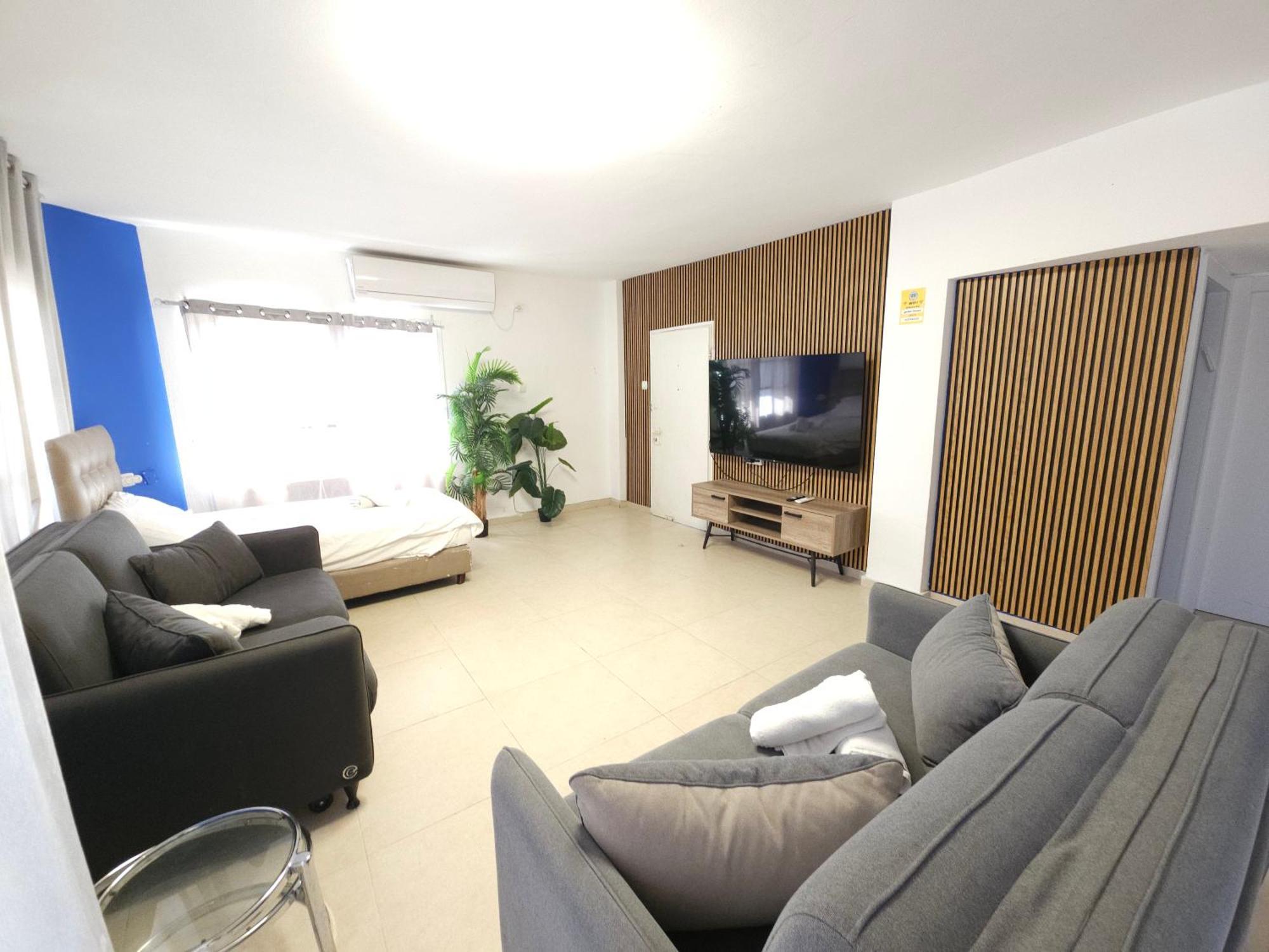 Barak Royal Suites 20 Garden Jacuzzi - ג'קוזי בחצר 埃拉特 外观 照片