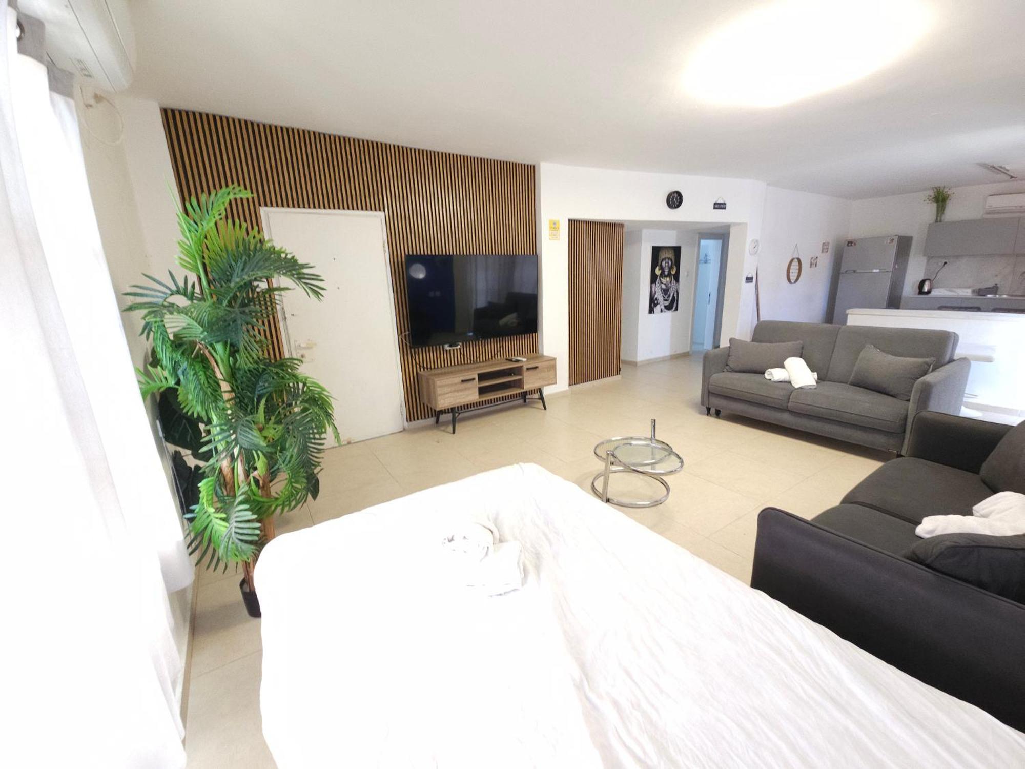 Barak Royal Suites 20 Garden Jacuzzi - ג'קוזי בחצר 埃拉特 外观 照片